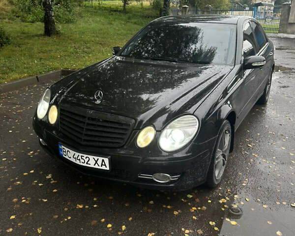 Черный Мерседес Е-Класс, объемом двигателя 2.15 л и пробегом 450 тыс. км за 7800 $, фото 6 на Automoto.ua