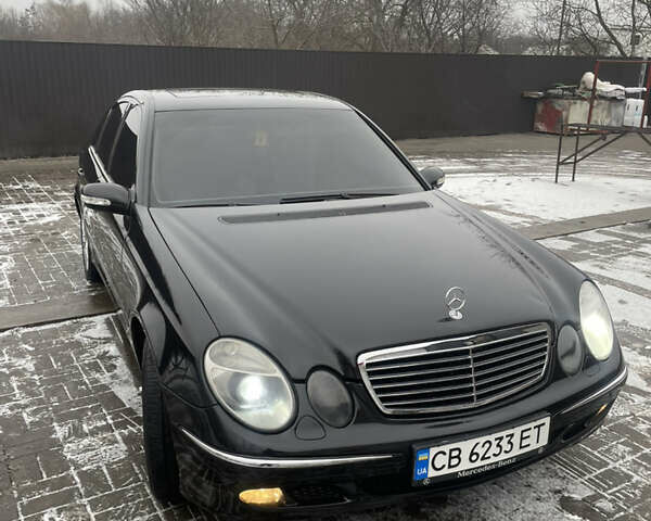 Черный Мерседес Е-Класс, объемом двигателя 1.8 л и пробегом 396 тыс. км за 5999 $, фото 4 на Automoto.ua