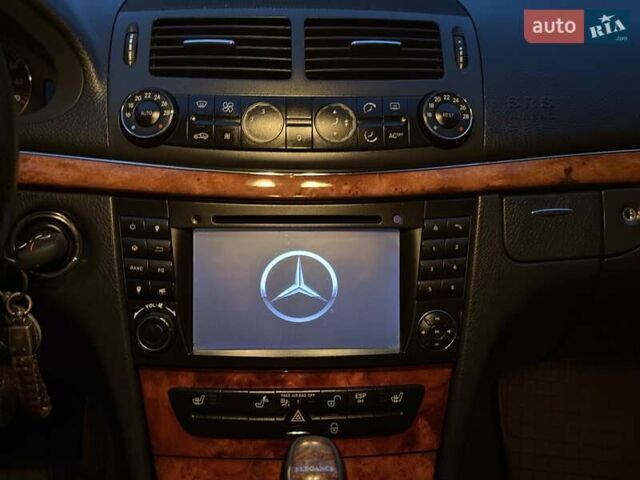 Мерседес Е-Клас 2005 у Рівному на Automoto.ua Чорний Мерседес Е-Клас, об'ємом двигуна 1.8 л та пробігом 255 тис. км за 5800 $, фото 66 на Automoto.ua
