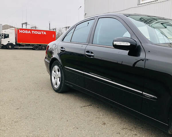 Чорний Мерседес Е-Клас, об'ємом двигуна 2.99 л та пробігом 392 тис. км за 7900 $, фото 30 на Automoto.ua