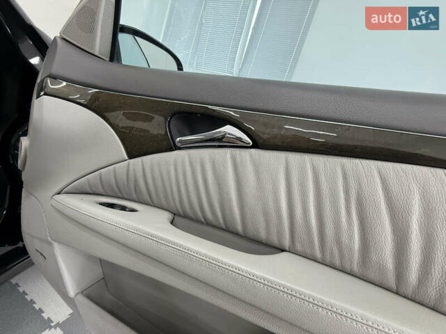 Мерседес Е-Клас 2005 у Трускавце на Automoto.ua Чорний Мерседес Е-Клас, об'ємом двигуна 3.5 л та пробігом 245 тис. км за 8999 $, фото 29 на Automoto.ua