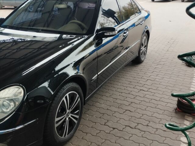 Чорний Мерседес Е-Клас, об'ємом двигуна 2.7 л та пробігом 296 тис. км за 8100 $, фото 3 на Automoto.ua