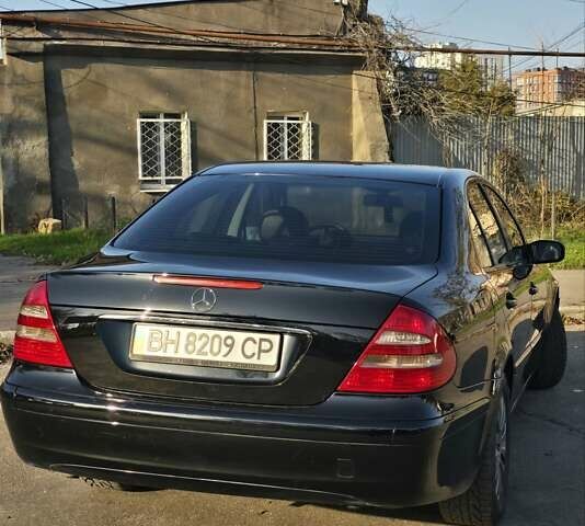 Черный Мерседес Е-Класс, объемом двигателя 1.8 л и пробегом 267 тыс. км за 6600 $, фото 12 на Automoto.ua