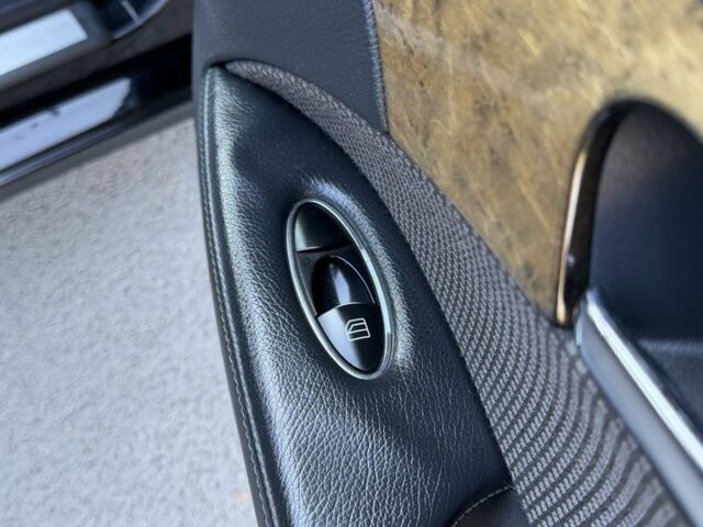 Чорний Мерседес Е-Клас, об'ємом двигуна 2 л та пробігом 200 тис. км за 6400 $, фото 15 на Automoto.ua