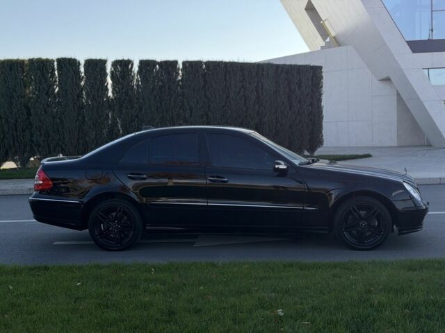 Чорний Мерседес Е-Клас, об'ємом двигуна 2 л та пробігом 200 тис. км за 6400 $, фото 7 на Automoto.ua