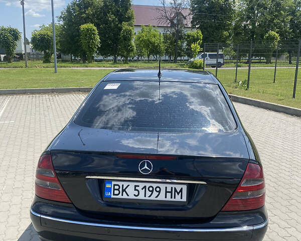 Чорний Мерседес Е-Клас, об'ємом двигуна 3 л та пробігом 400 тис. км за 8500 $, фото 12 на Automoto.ua