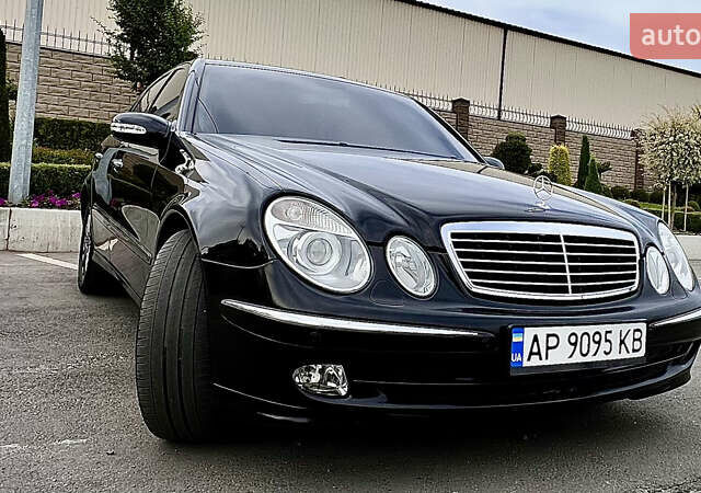 Черный Мерседес Е-Класс, объемом двигателя 3.2 л и пробегом 395 тыс. км за 9000 $, фото 7 на Automoto.ua