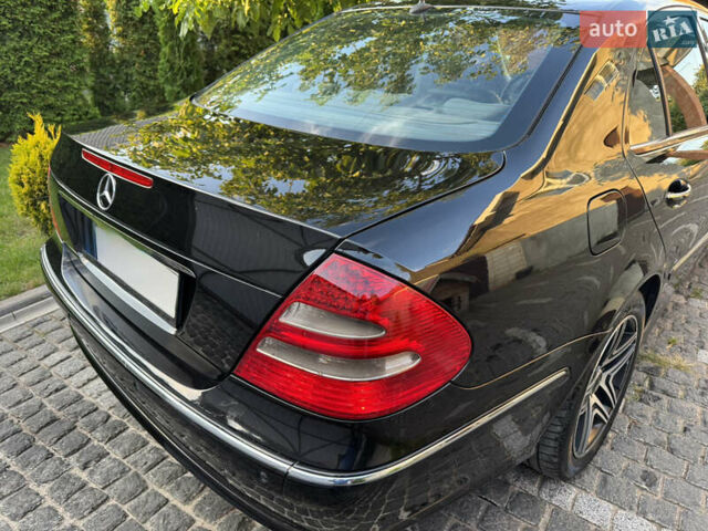 Черный Мерседес Е-Класс, объемом двигателя 2.2 л и пробегом 280 тыс. км за 7900 $, фото 3 на Automoto.ua