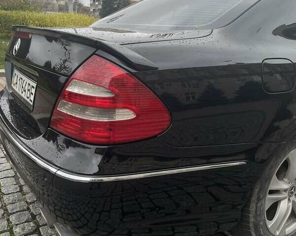 Черный Мерседес Е-Класс, объемом двигателя 3.5 л и пробегом 515 тыс. км за 10550 $, фото 4 на Automoto.ua