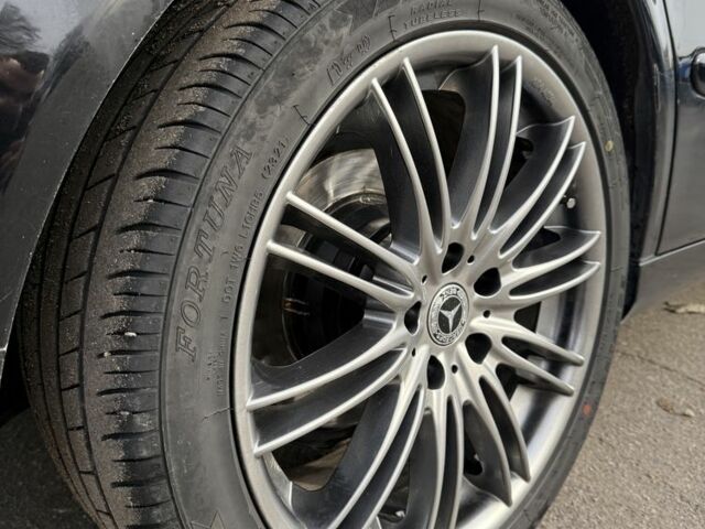 Чорний Мерседес Е-Клас, об'ємом двигуна 3.2 л та пробігом 380 тис. км за 6500 $, фото 10 на Automoto.ua