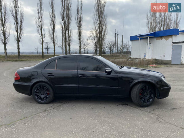 Чорний Мерседес Е-Клас, об'ємом двигуна 1.8 л та пробігом 301 тис. км за 7300 $, фото 8 на Automoto.ua