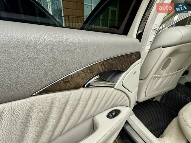 Чорний Мерседес Е-Клас, об'ємом двигуна 3.5 л та пробігом 261 тис. км за 6999 $, фото 79 на Automoto.ua