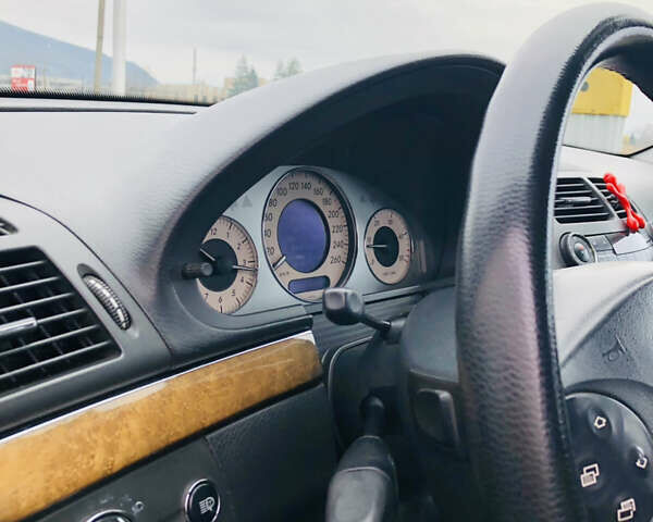 Чорний Мерседес Е-Клас, об'ємом двигуна 2.99 л та пробігом 392 тис. км за 7900 $, фото 41 на Automoto.ua