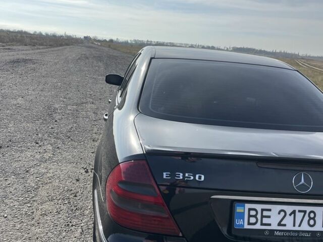 Чорний Мерседес Е-Клас, об'ємом двигуна 2.6 л та пробігом 234 тис. км за 6100 $, фото 3 на Automoto.ua