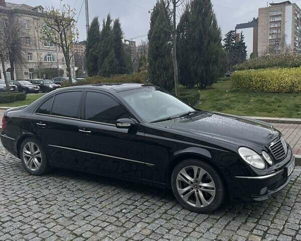 Черный Мерседес Е-Класс, объемом двигателя 3.5 л и пробегом 515 тыс. км за 10550 $, фото 15 на Automoto.ua