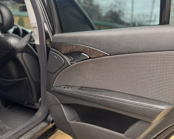 Черный Мерседес Е-Класс, объемом двигателя 2 л и пробегом 332 тыс. км за 6000 $, фото 17 на Automoto.ua