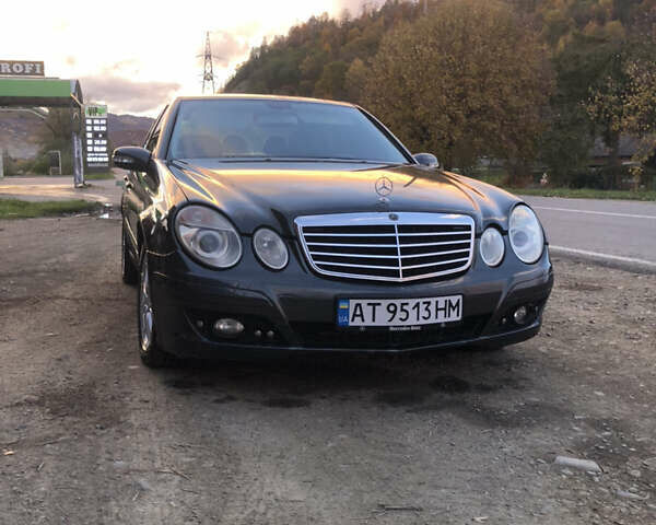 Мерседес Е-Класс 2005 в Косове на Automoto.ua Черный Мерседес Е-Класс, объемом двигателя 2.15 л и пробегом 325 тыс. км за 5500 $, фото 5 на Automoto.ua