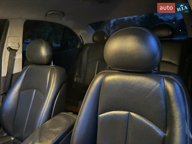 Мерседес Е-Клас 2005 у Рівному на Automoto.ua Чорний Мерседес Е-Клас, об'ємом двигуна 1.8 л та пробігом 255 тис. км за 5800 $, фото 53 на Automoto.ua