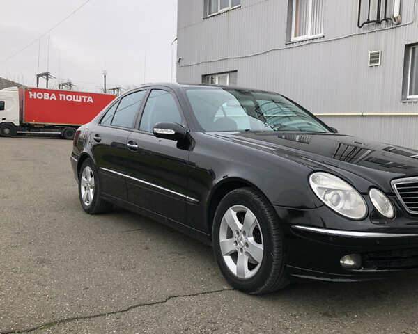 Чорний Мерседес Е-Клас, об'ємом двигуна 2.99 л та пробігом 392 тис. км за 7900 $, фото 4 на Automoto.ua