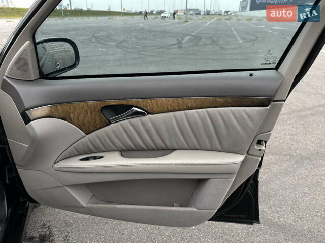 Чорний Мерседес Е-Клас, об'ємом двигуна 2.15 л та пробігом 310 тис. км за 6999 $, фото 15 на Automoto.ua