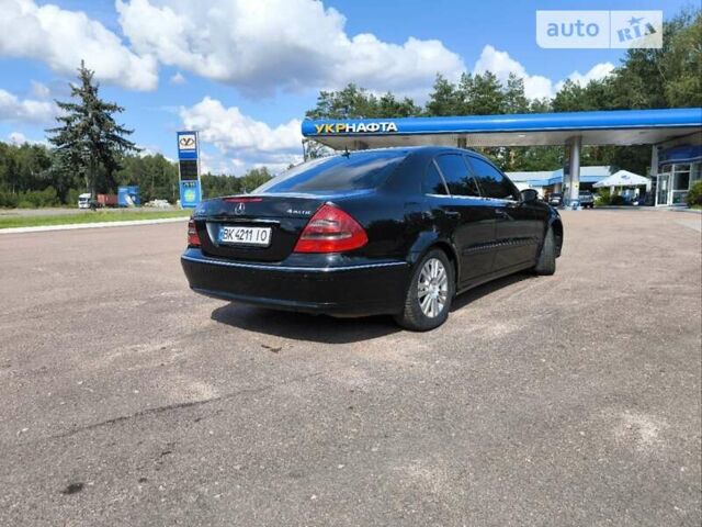 Черный Мерседес Е-Класс, объемом двигателя 3.2 л и пробегом 320 тыс. км за 6800 $, фото 13 на Automoto.ua
