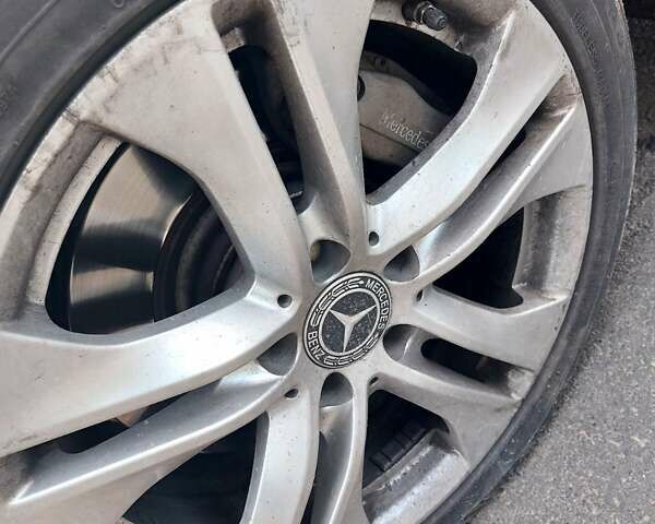 Черный Мерседес Е-Класс, объемом двигателя 3.5 л и пробегом 515 тыс. км за 10550 $, фото 18 на Automoto.ua