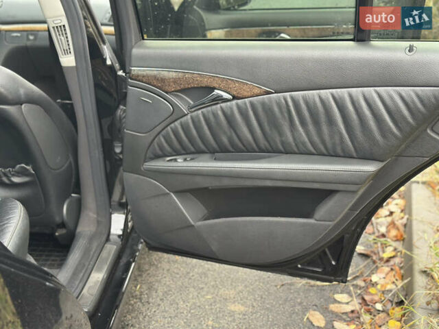 Черный Мерседес Е-Класс, объемом двигателя 2.99 л и пробегом 409 тыс. км за 7200 $, фото 20 на Automoto.ua