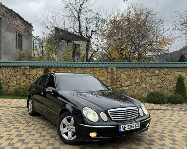 Черный Мерседес Е-Класс, объемом двигателя 2 л и пробегом 332 тыс. км за 6000 $, фото 10 на Automoto.ua