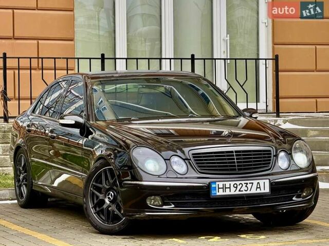 Чорний Мерседес Е-Клас, об'ємом двигуна 3.5 л та пробігом 261 тис. км за 6999 $, фото 22 на Automoto.ua