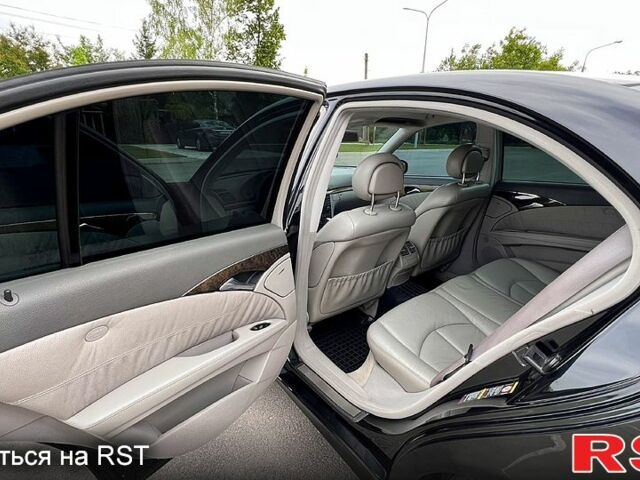 Чорний Мерседес Е-Клас, об'ємом двигуна 3.2 л та пробігом 397 тис. км за 8000 $, фото 10 на Automoto.ua
