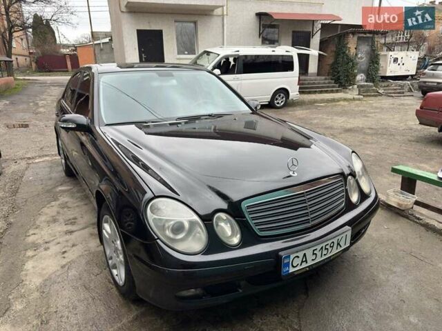 Черный Мерседес Е-Класс, объемом двигателя 1.8 л и пробегом 220 тыс. км за 8650 $, фото 4 на Automoto.ua