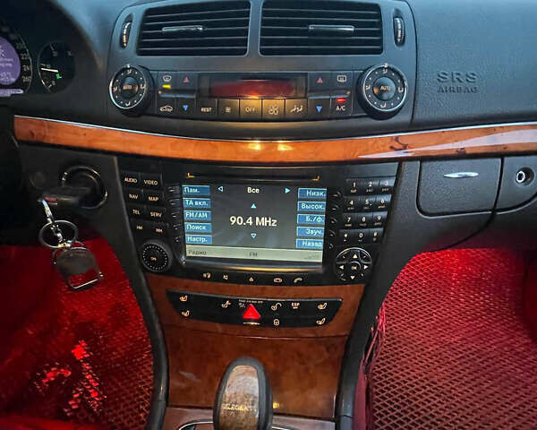 Чорний Мерседес Е-Клас, об'ємом двигуна 3 л та пробігом 400 тис. км за 8500 $, фото 20 на Automoto.ua