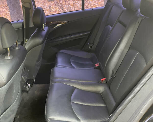 Мерседес Е-Клас 2005 у Прилуках на Automoto.ua Чорний Мерседес Е-Клас, об'ємом двигуна 1.8 л та пробігом 395 тис. км за 6499 $, фото 9 на Automoto.ua