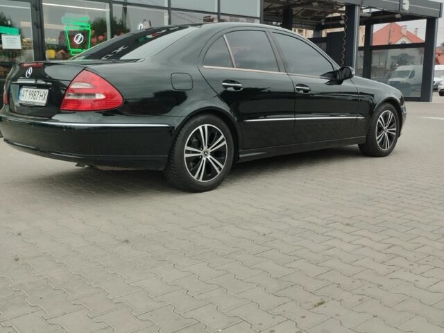 Чорний Мерседес Е-Клас, об'ємом двигуна 2.7 л та пробігом 296 тис. км за 8100 $, фото 1 на Automoto.ua