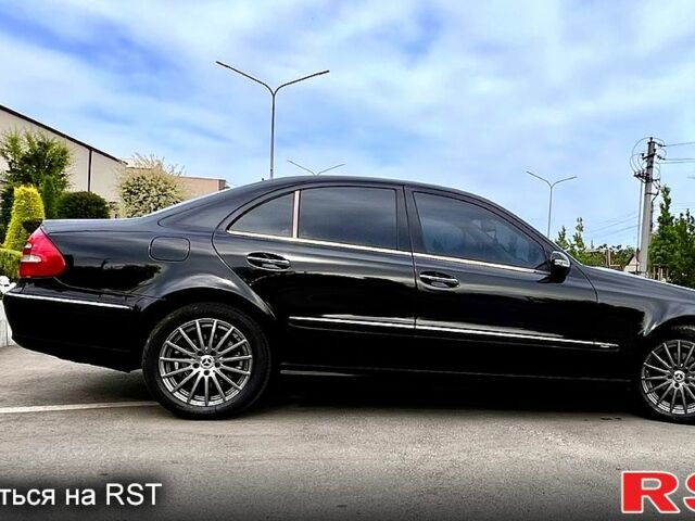 Чорний Мерседес Е-Клас, об'ємом двигуна 3.2 л та пробігом 397 тис. км за 8000 $, фото 3 на Automoto.ua