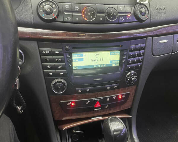 Мерседес Е-Клас 2005 у Прилуках на Automoto.ua Чорний Мерседес Е-Клас, об'ємом двигуна 1.8 л та пробігом 395 тис. км за 6499 $, фото 14 на Automoto.ua