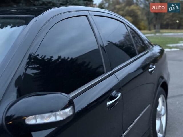 Мерседес Е-Клас 2005 у Рівному на Automoto.ua Чорний Мерседес Е-Клас, об'ємом двигуна 1.8 л та пробігом 255 тис. км за 5800 $, фото 5 на Automoto.ua