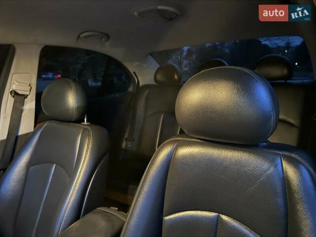 Мерседес Е-Клас 2005 у Рівному на Automoto.ua Чорний Мерседес Е-Клас, об'ємом двигуна 1.8 л та пробігом 255 тис. км за 5800 $, фото 54 на Automoto.ua