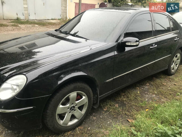 Мерседес Е-Клас 2005 у Борисполе на Automoto.ua Чорний Мерседес Е-Клас, об'ємом двигуна 1.8 л та пробігом 400 тис. км за 5777 $, фото 4 на Automoto.ua
