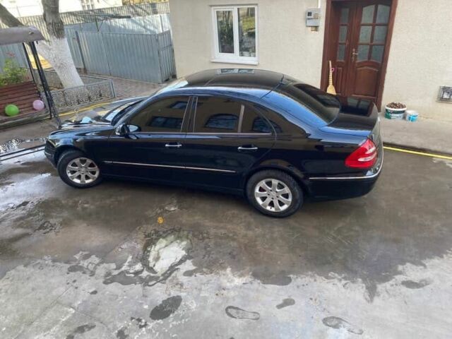 Черный Мерседес Е-Класс, объемом двигателя 3 л и пробегом 273 тыс. км за 9800 $, фото 3 на Automoto.ua