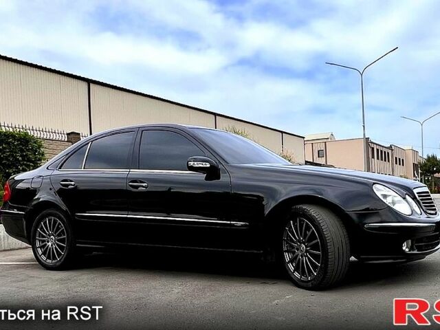 Чорний Мерседес Е-Клас, об'ємом двигуна 3.2 л та пробігом 397 тис. км за 8000 $, фото 5 на Automoto.ua