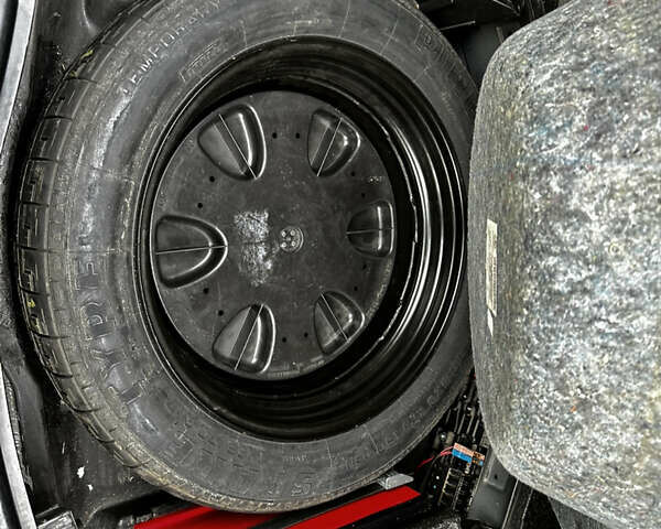 Черный Мерседес Е-Класс, объемом двигателя 2.99 л и пробегом 409 тыс. км за 7200 $, фото 13 на Automoto.ua