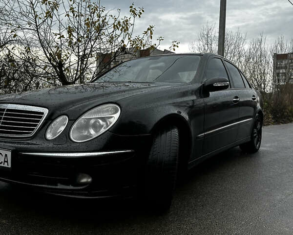 Черный Мерседес Е-Класс, объемом двигателя 2.99 л и пробегом 409 тыс. км за 7200 $, фото 5 на Automoto.ua