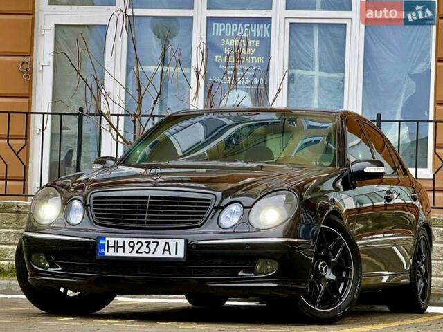 Чорний Мерседес Е-Клас, об'ємом двигуна 3.5 л та пробігом 261 тис. км за 6999 $, фото 6 на Automoto.ua