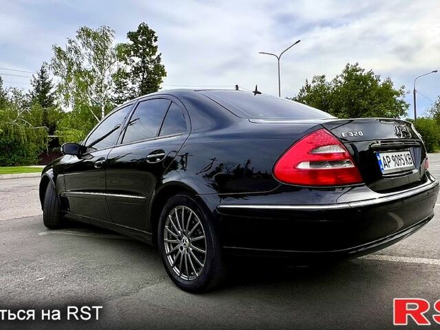 Чорний Мерседес Е-Клас, об'ємом двигуна 3.2 л та пробігом 397 тис. км за 8000 $, фото 6 на Automoto.ua