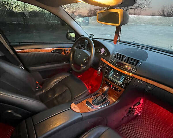 Чорний Мерседес Е-Клас, об'ємом двигуна 3 л та пробігом 400 тис. км за 8500 $, фото 18 на Automoto.ua