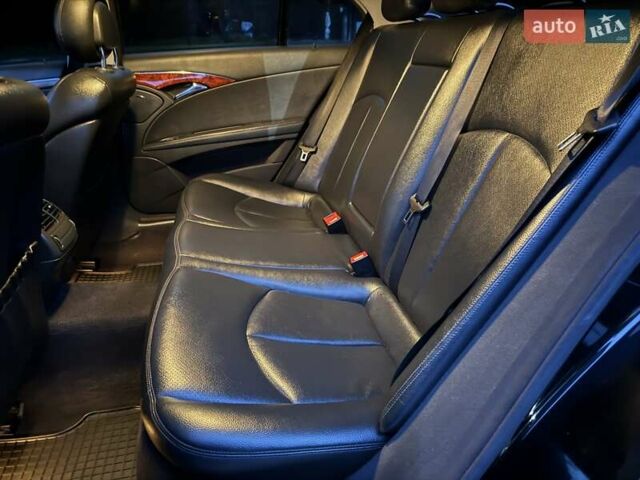 Мерседес Е-Клас 2005 у Рівному на Automoto.ua Чорний Мерседес Е-Клас, об'ємом двигуна 1.8 л та пробігом 255 тис. км за 5800 $, фото 47 на Automoto.ua