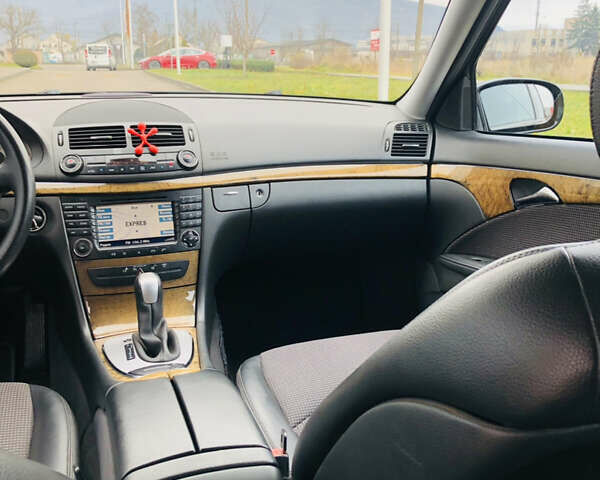 Чорний Мерседес Е-Клас, об'ємом двигуна 2.99 л та пробігом 392 тис. км за 7900 $, фото 22 на Automoto.ua