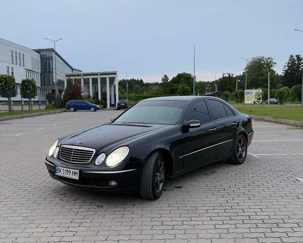 Чорний Мерседес Е-Клас, об'ємом двигуна 3 л та пробігом 400 тис. км за 8500 $, фото 1 на Automoto.ua