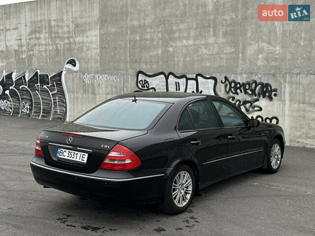 Чорний Мерседес Е-Клас, об'ємом двигуна 2.15 л та пробігом 310 тис. км за 6999 $, фото 5 на Automoto.ua